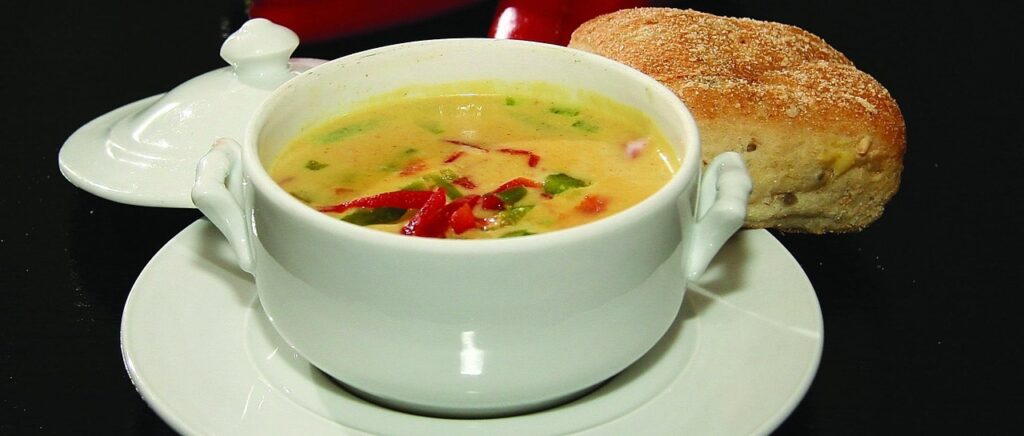 soup, curry, curry soup, cup, soup cup, bread, strong, yellow, food, eat, soup, soup, soup, soup, soup, curry, curry
